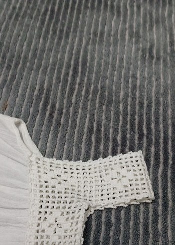 Nakışlı Örme Beyaz Kız Elbisesi - Görsel 2