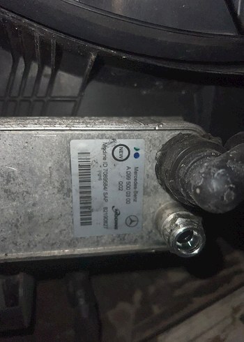 Siyah Araç Soğutucu Fan Ünitesi - Görsel 2