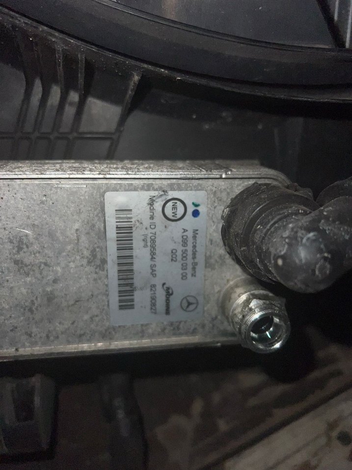 Siyah Araç Soğutucu Fan Ünitesi - Görsel 2