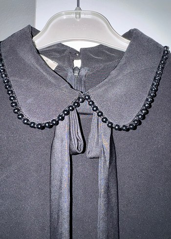 Siyah krep boncuk detaylı gömlek - Görsel 2