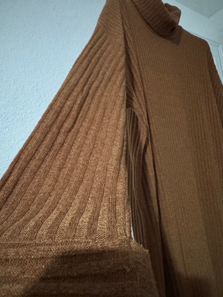 Kahverengi Uzun Kollu Boğazlı Triko Kazak - Görsel 4