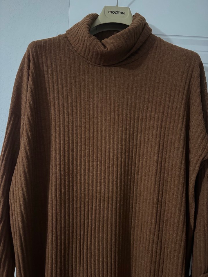 Kahverengi Uzun Kollu Boğazlı Triko Kazak - Görsel 5