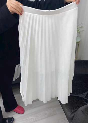 Beyaz Piliseli Midi Etek - Görsel 3