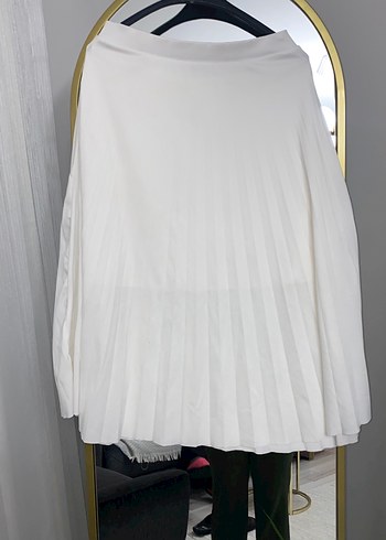 Beyaz Piliseli Midi Etek - Görsel 2