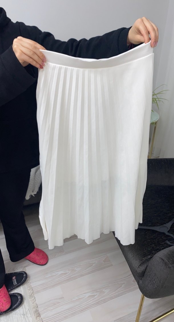 Beyaz Piliseli Midi Etek - Görsel 3