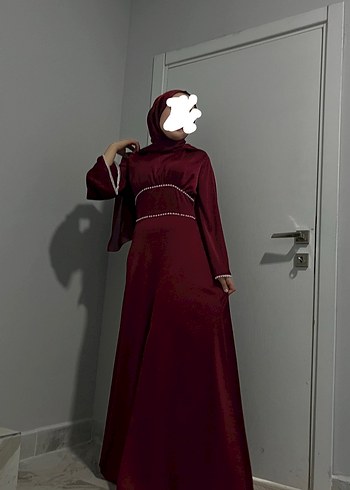 Bordo abiye tesettüre uygundur şalıyla birlikte M. bedendir - Görsel 2