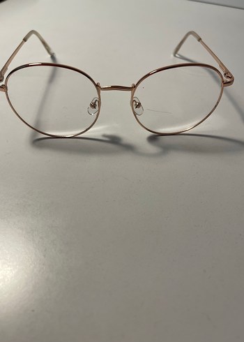 Bej Minimalist Kadın Gözlüğü - Görsel 4