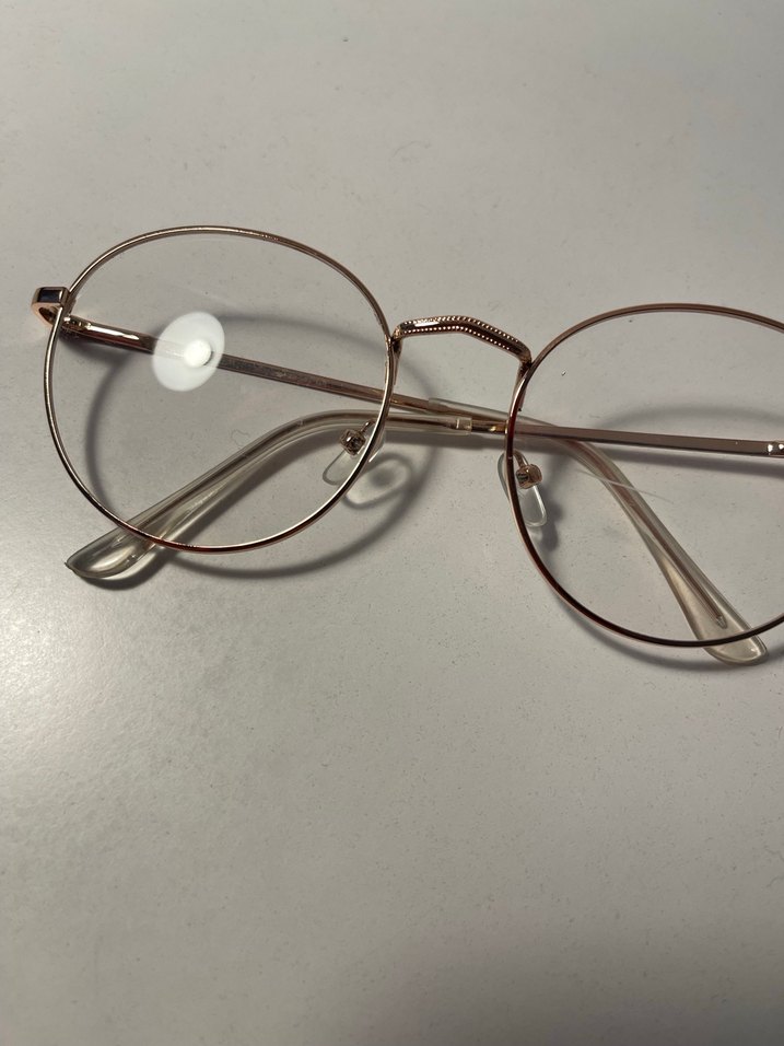 Bej Minimalist Kadın Gözlüğü - Görsel 2