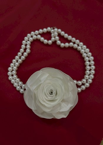 Çiçek Detaylı Uzun İnci Kolye - Görsel 2