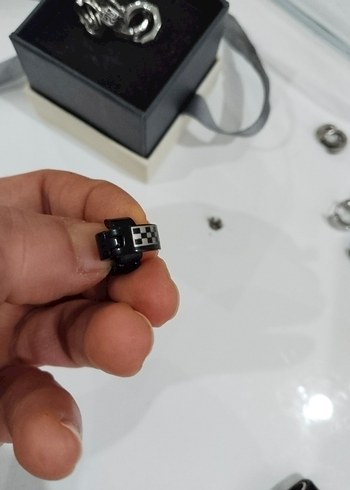 birden fazla 
Erkek küpe - Görsel 2