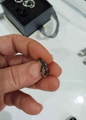 birden fazla 
Erkek küpe - Görsel 3