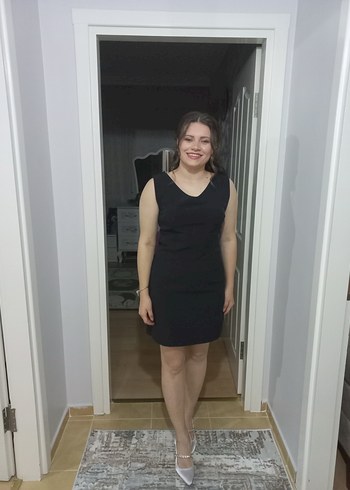 Siyah V Yaka Midi Kadın Elbise - Görsel 3