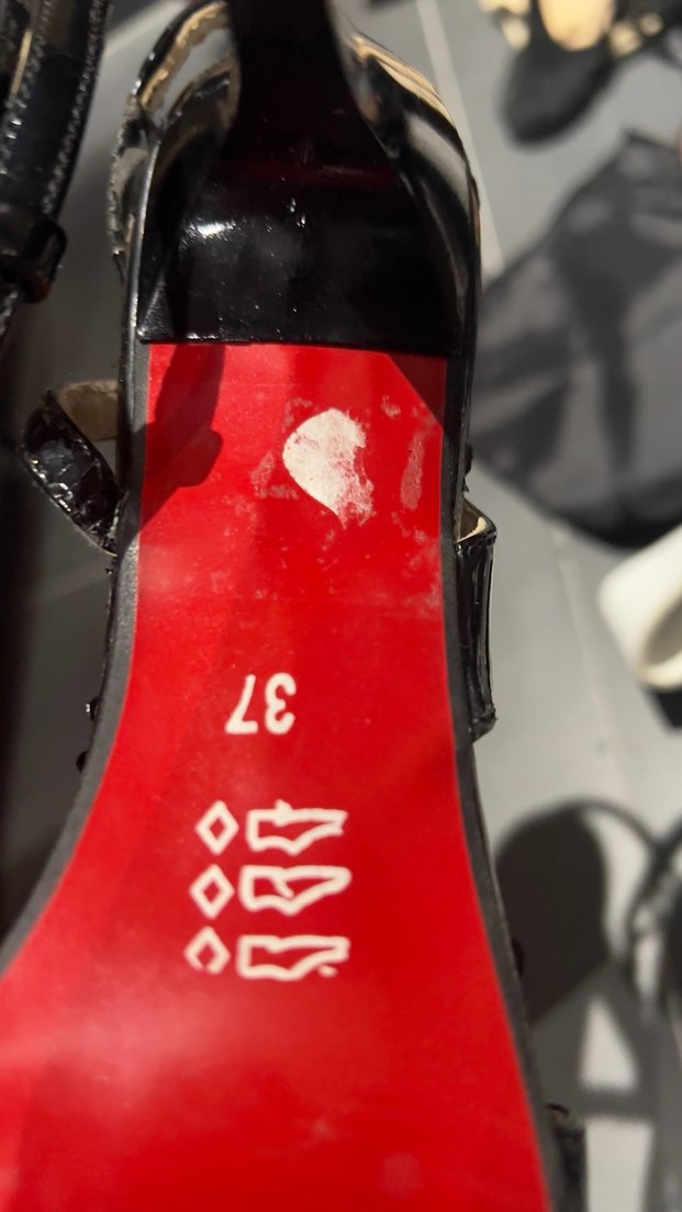 Tokalı Siyah Rugan Stiletto Kadın Ayakkabı - Görsel 3