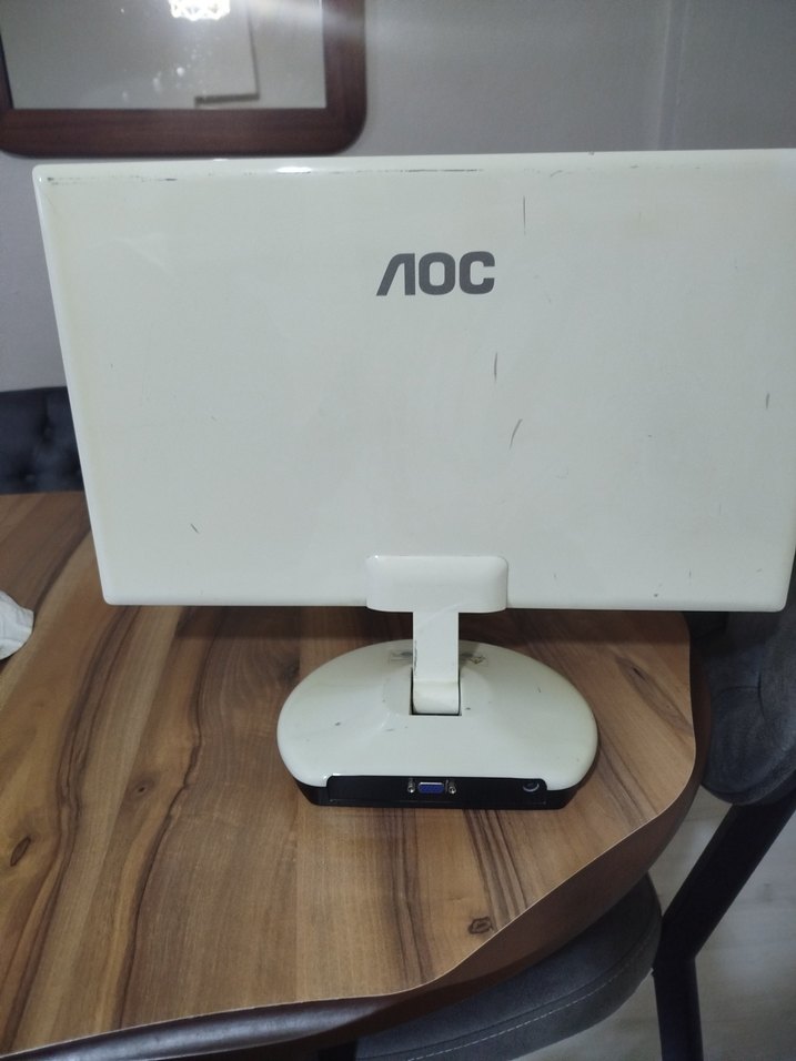 Beyaz AOC Monitör - Görsel 4