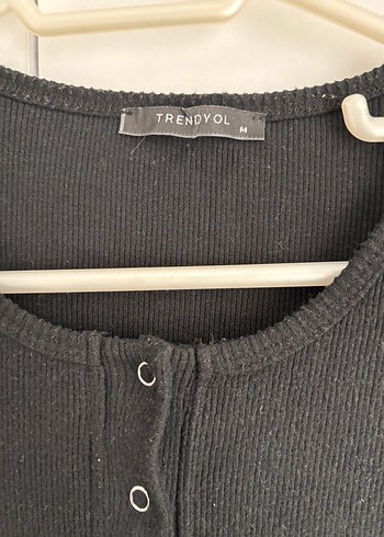 Siyah V Yaka Uzun Kollu Düğmeli Triko Elbise - Görsel 2