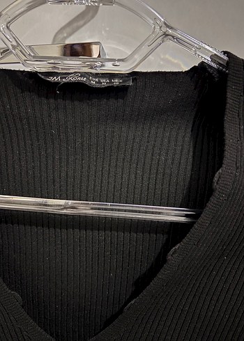 Siyah V Yaka Uzun Kollu Kadın Kazak - Görsel 3