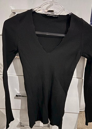 Siyah V Yaka Uzun Kollu Kadın Kazak - Görsel 2