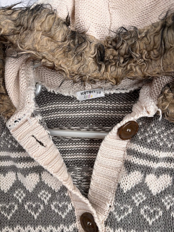 Kızlar için Kapüşonlu Kürklü Nakışlı Hırka - Görsel 2