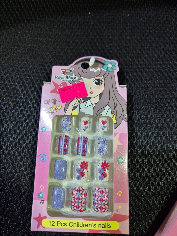 Çocuklar için 12 Parça Renkli Tırnak Süsü - Görsel 3