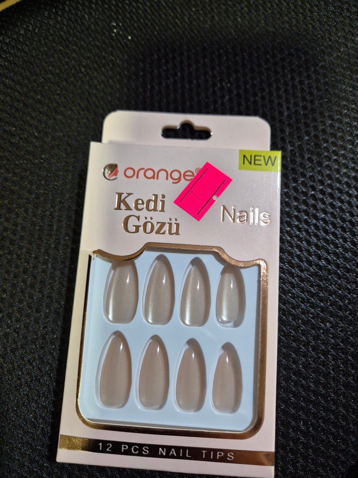 Beyaz Kedi Gözü Tırnak Süslemeleri - Görsel 4