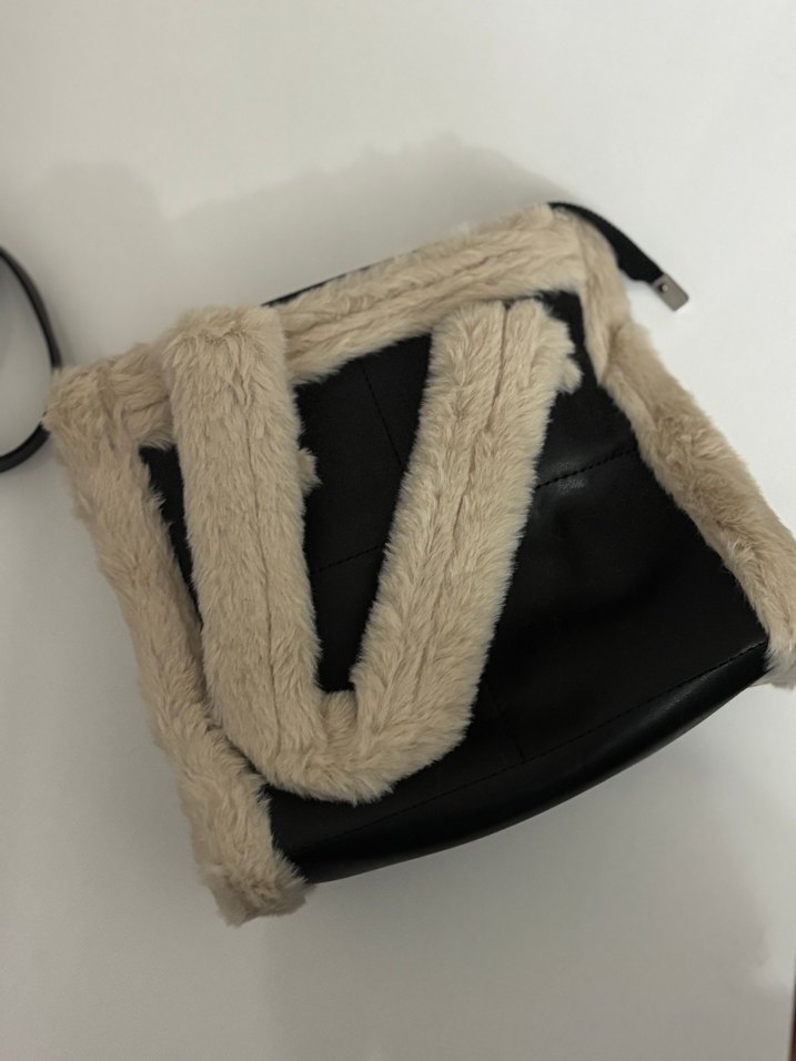 Kürklü Bej Kadın Deri Çanta - Görsel 3