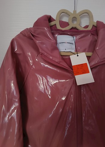 Pembe Parlak Yağmurluk - Görsel 6