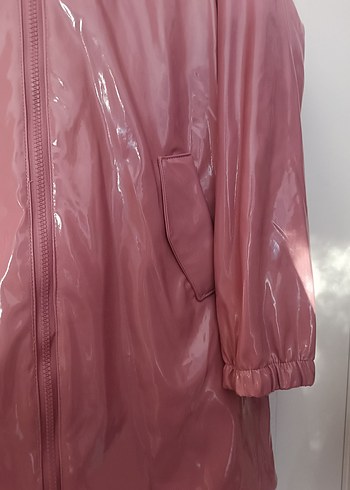 Pembe Parlak Yağmurluk - Görsel 5