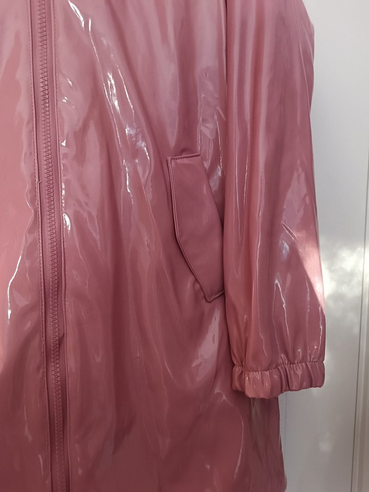 Pembe Parlak Yağmurluk - Görsel 5