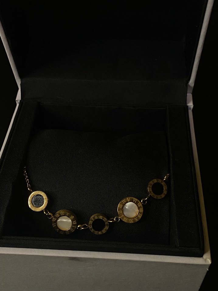 Parisian Stil Zincir Detaylı Altın Bileklik - Görsel 2