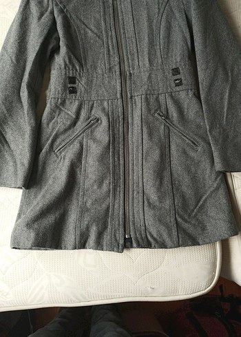 Kapüşonlu Gri Kadın Kaban - Görsel 2