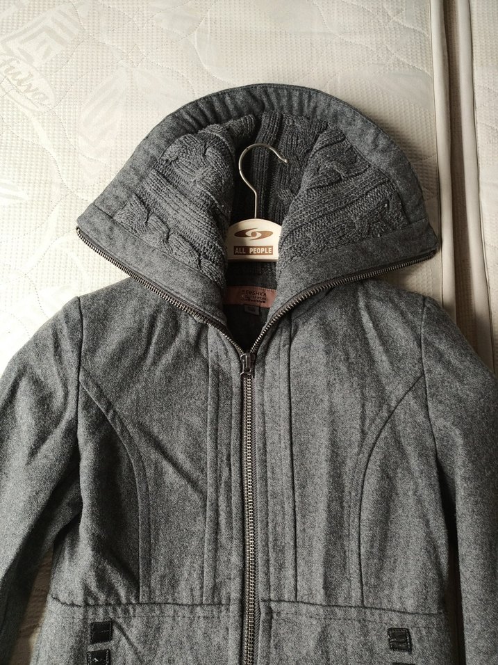 Kapüşonlu Gri Kadın Kaban - Görsel 3