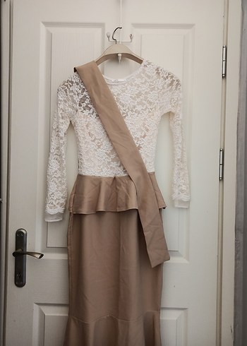 Bej Dantel Detaylı Uzun Abiye Elbise - Görsel 2