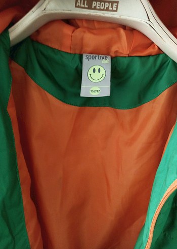 Yeşil Kapüşonlu Erkek veya kız Çocuk Mont - Görsel 4