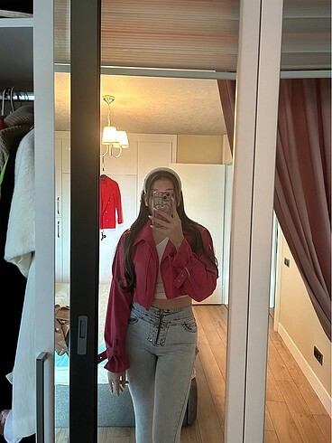 Beyaz üst buz mavisi skinny pembe deri ceket