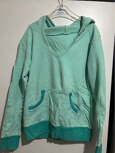 Yeşil renk kapüşonlu sweatshirt