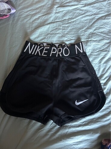 Nike pro şort