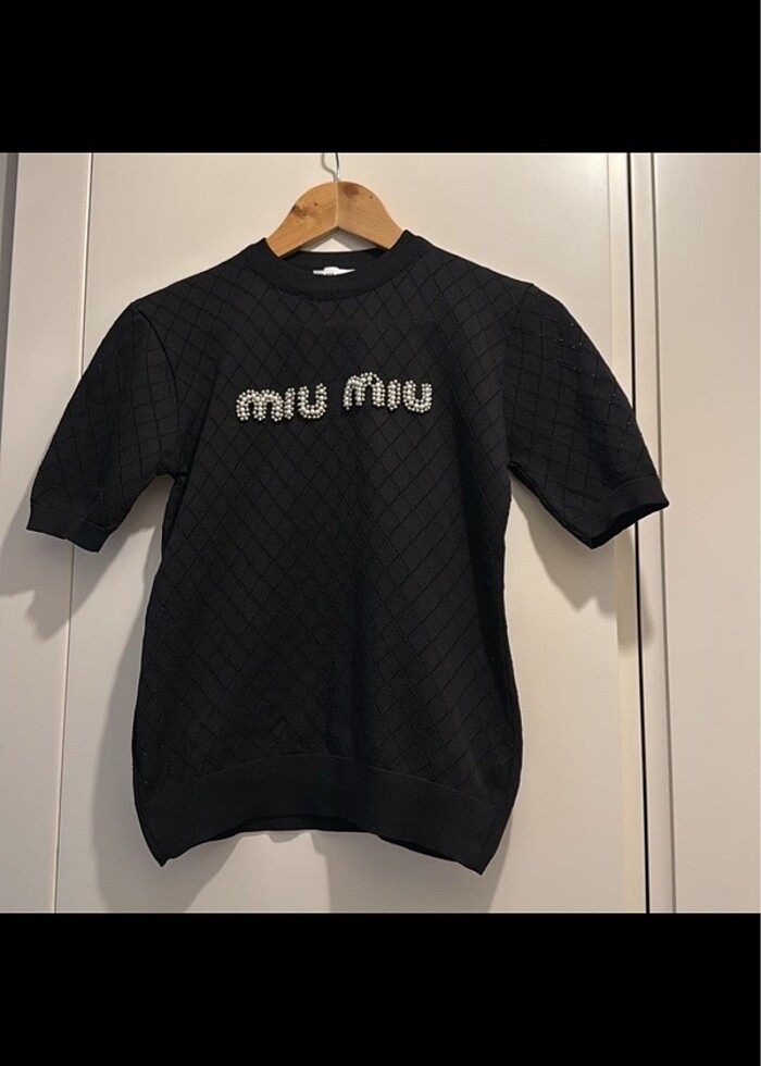 Miu miu inci detaylı üst - Görsel 3