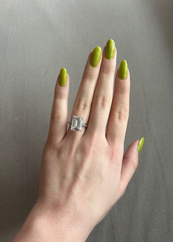 Büyük karat dikdörtgen model pırlanta yüzük - Görsel 3