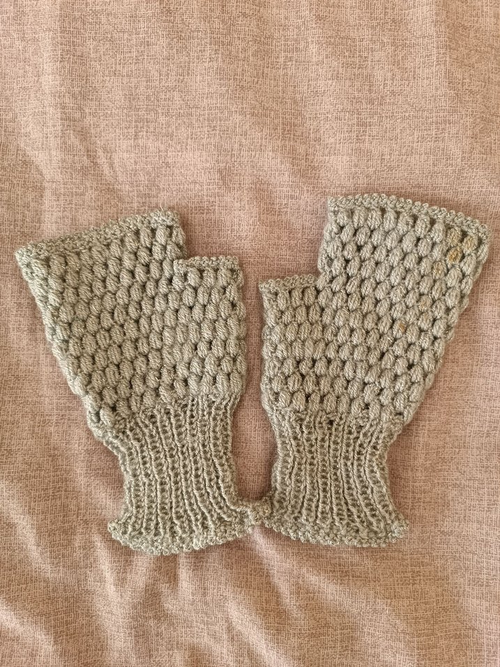 Gri El Örgüsü Kadın Eldiveni - Görsel 2