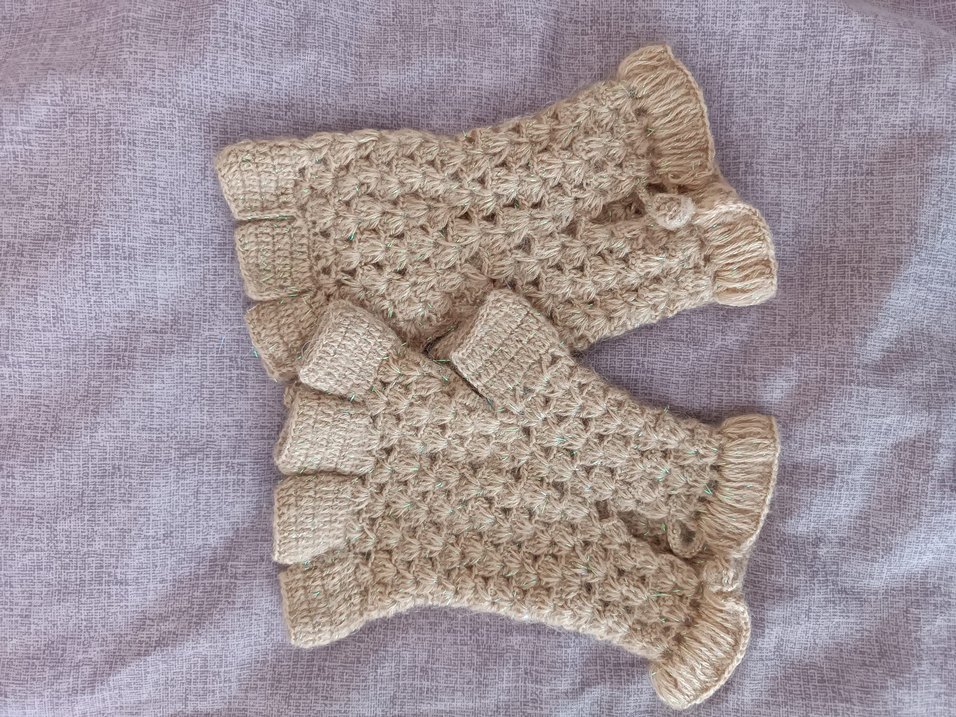 Bej El Örgüsü Parmaksız Kadın Eldiveni - Görsel 2