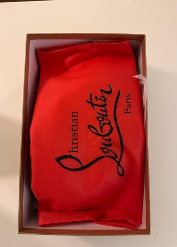 ÇOOK BEKLENEN CHRİSTİAN LOUBOUTİN GELDİ - Görsel 4