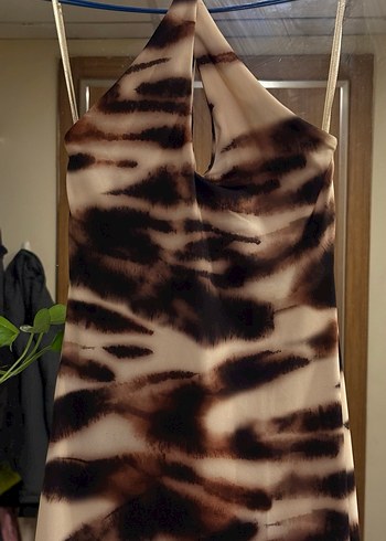 BERSHKA Kahverengi Desenli Uzun Elbise - Görsel 4