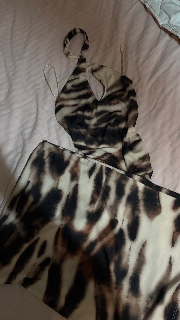 BERSHKA Kahverengi Desenli Uzun Elbise - Görsel 5