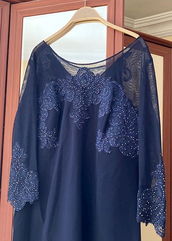 Dantel Detaylı Lacivert Uzun Abiye Elbise - Görsel 2