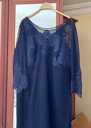 Dantel Detaylı Lacivert Uzun Abiye Elbise - Görsel 3