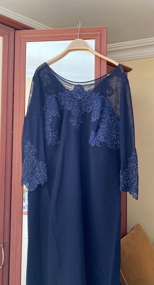 Dantel Detaylı Lacivert Uzun Abiye Elbise - Görsel 3