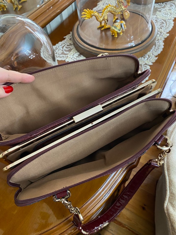 Bordo Yılan Desenli Zincir Detaylı Deri Çanta - Görsel 5