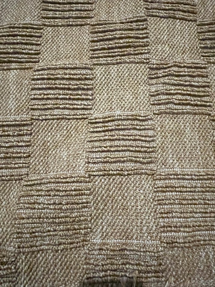 Kahverengi Kare Desenli Halı - Görsel 3