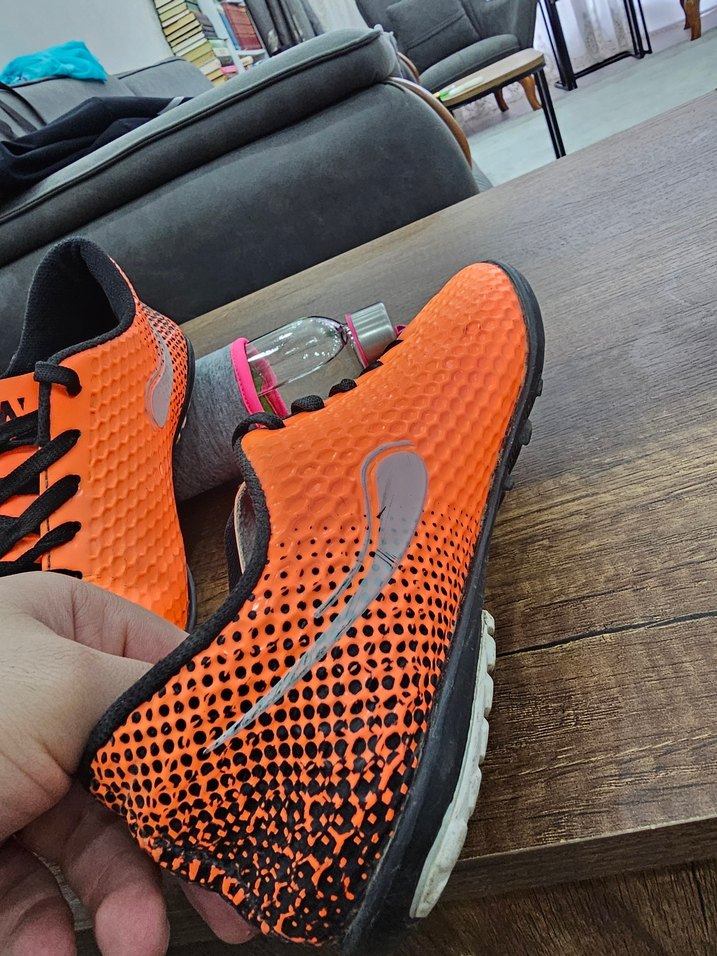 WALKER 35 Numara Halı Saha Ayakkabısı - Görsel 2