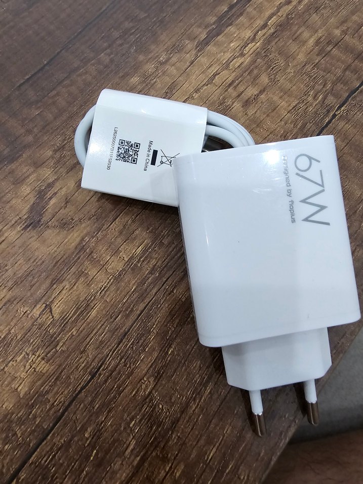 67 WATT HIZLI ŞARJ CİHAZI. - Görsel 3